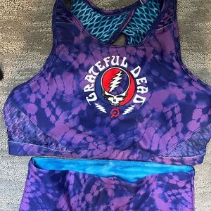 Grateful Dead Peloton Top AND Leggings - Medium - Never worn.